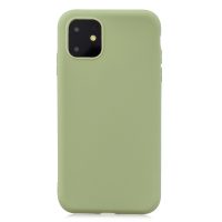 Matný silikonový obal na iPhone 11 - hráškově zelená