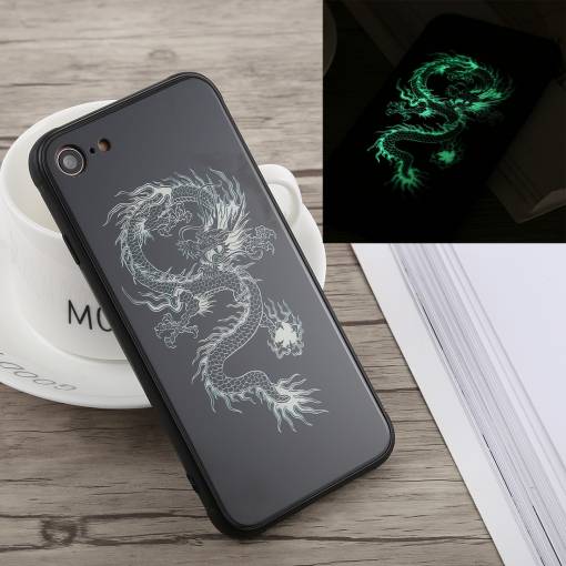 Foto - Luminous kryt se sklem na iPhone SE (2020) / 8 / 7 - Čínský drak